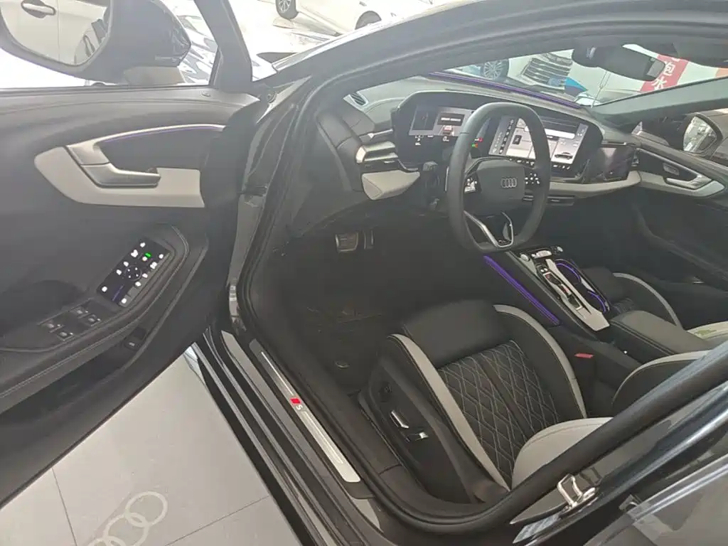 AUDI A5L