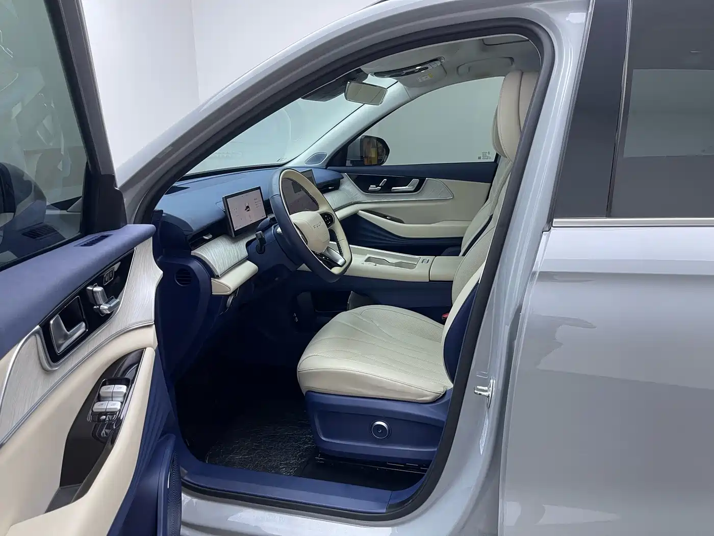 Chery Fengyun Fengyun T9 2024 2024 Model 120 Long Range Flagship 7-seater (NMC)