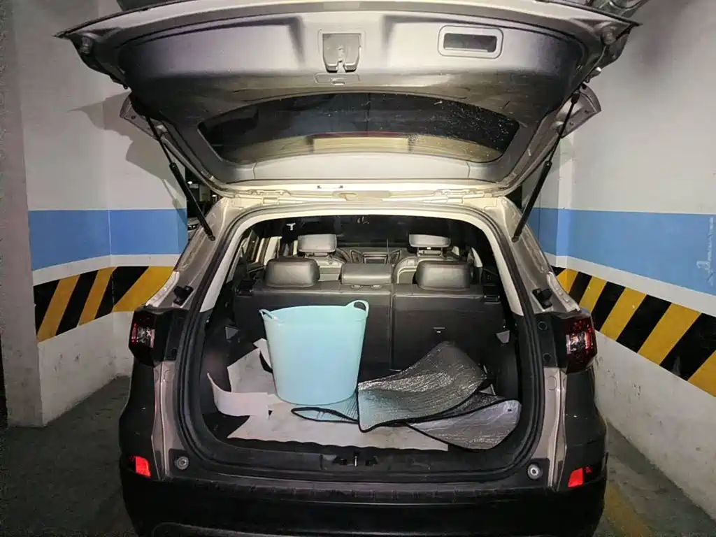 Photo 5 - Changan CS75