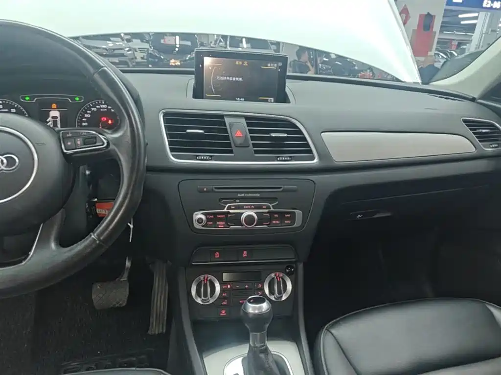 Audi Q3 2015 30 TFSI Progressive фото 13
