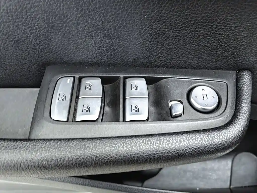Фото 9 - BMW 1 Series