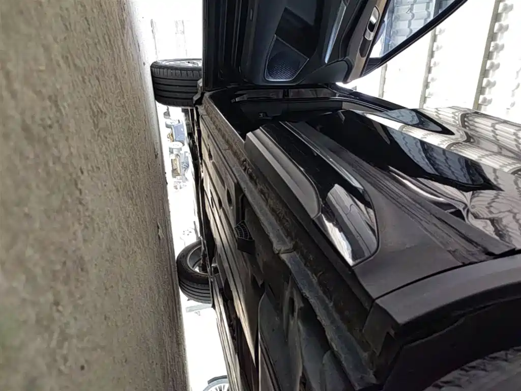 Lynk & Co 01 2017 2.0T 2WD фото 20