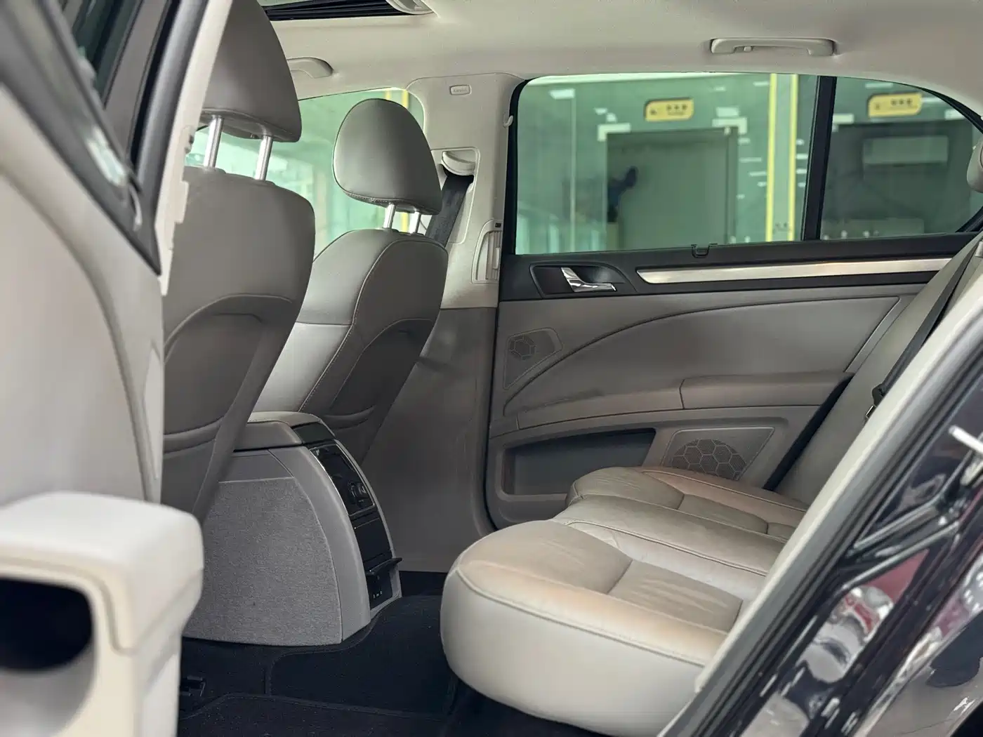 Škoda Superb 2016 TSI380 DSG Executive Edition фото 6