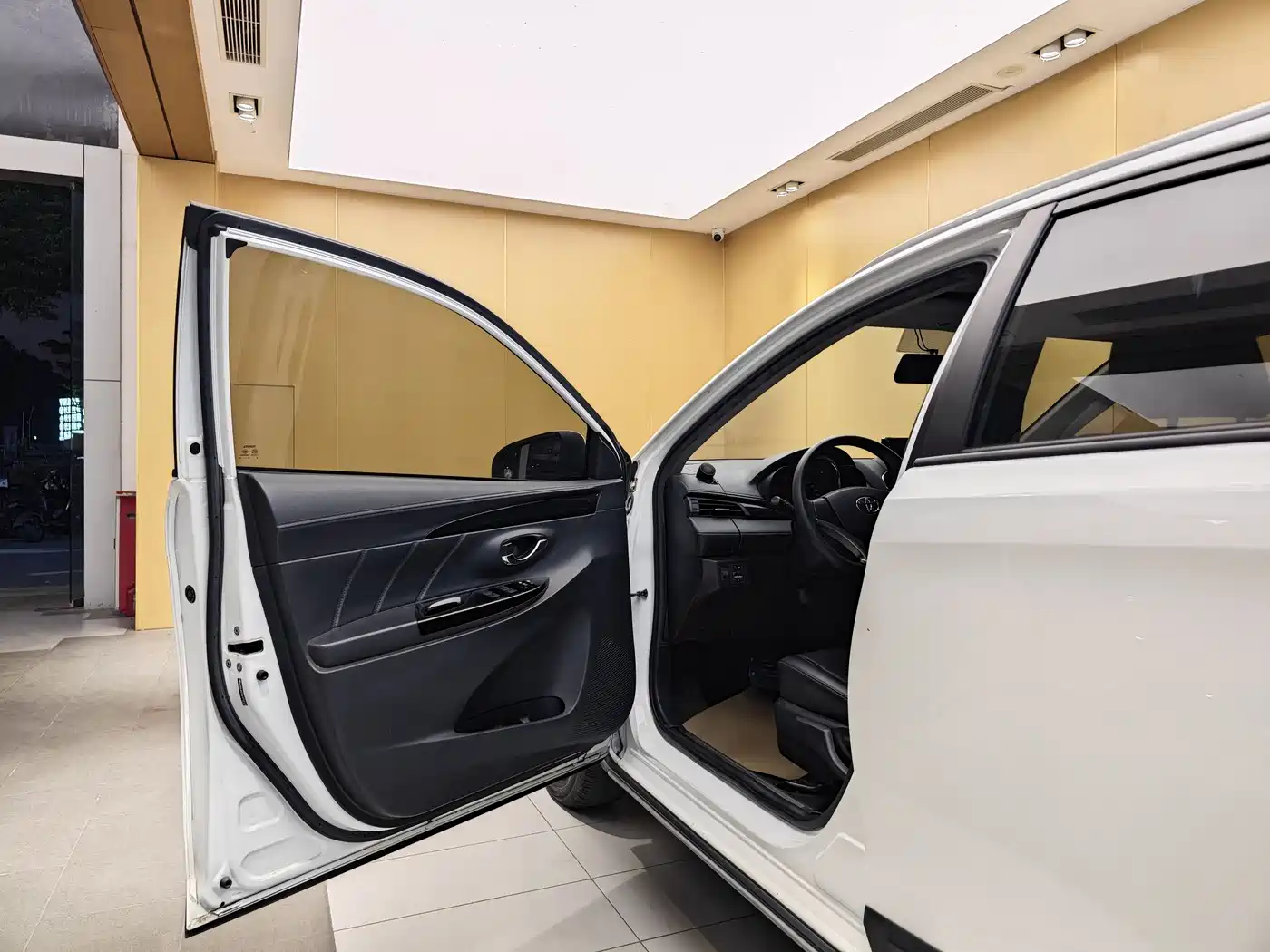 Toyota YARiS L Zhi Xuan 2020 Zhi Xuan X 1.5L CVT Luxury фото 7