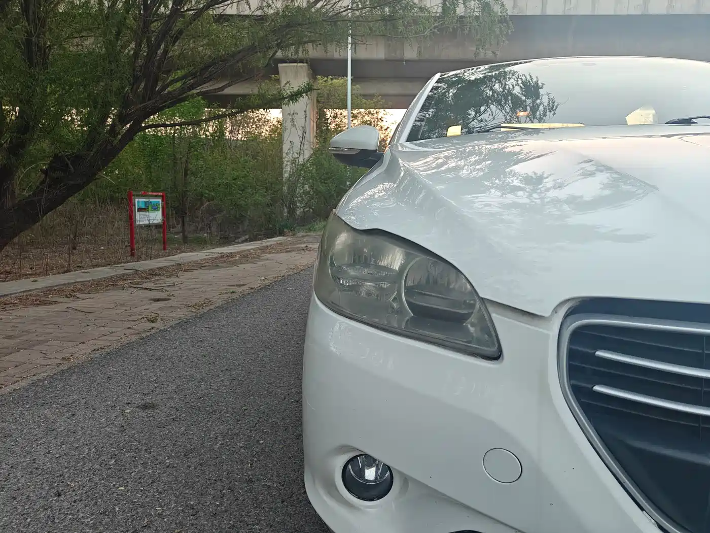 Peugeot 301 2016 1.6L Auto Comfort Edition фото 12