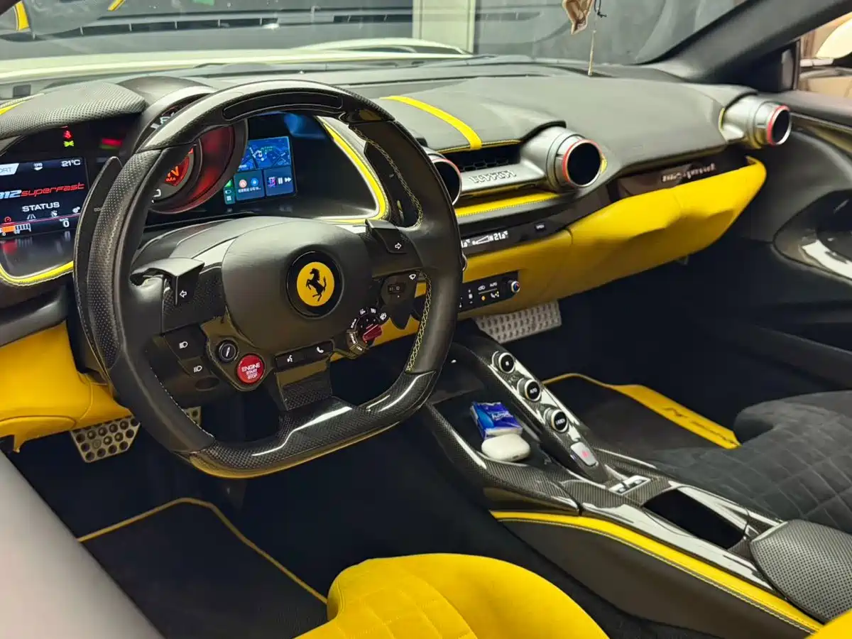 Ferrari 812 2018 2017 6.5L Superfast
