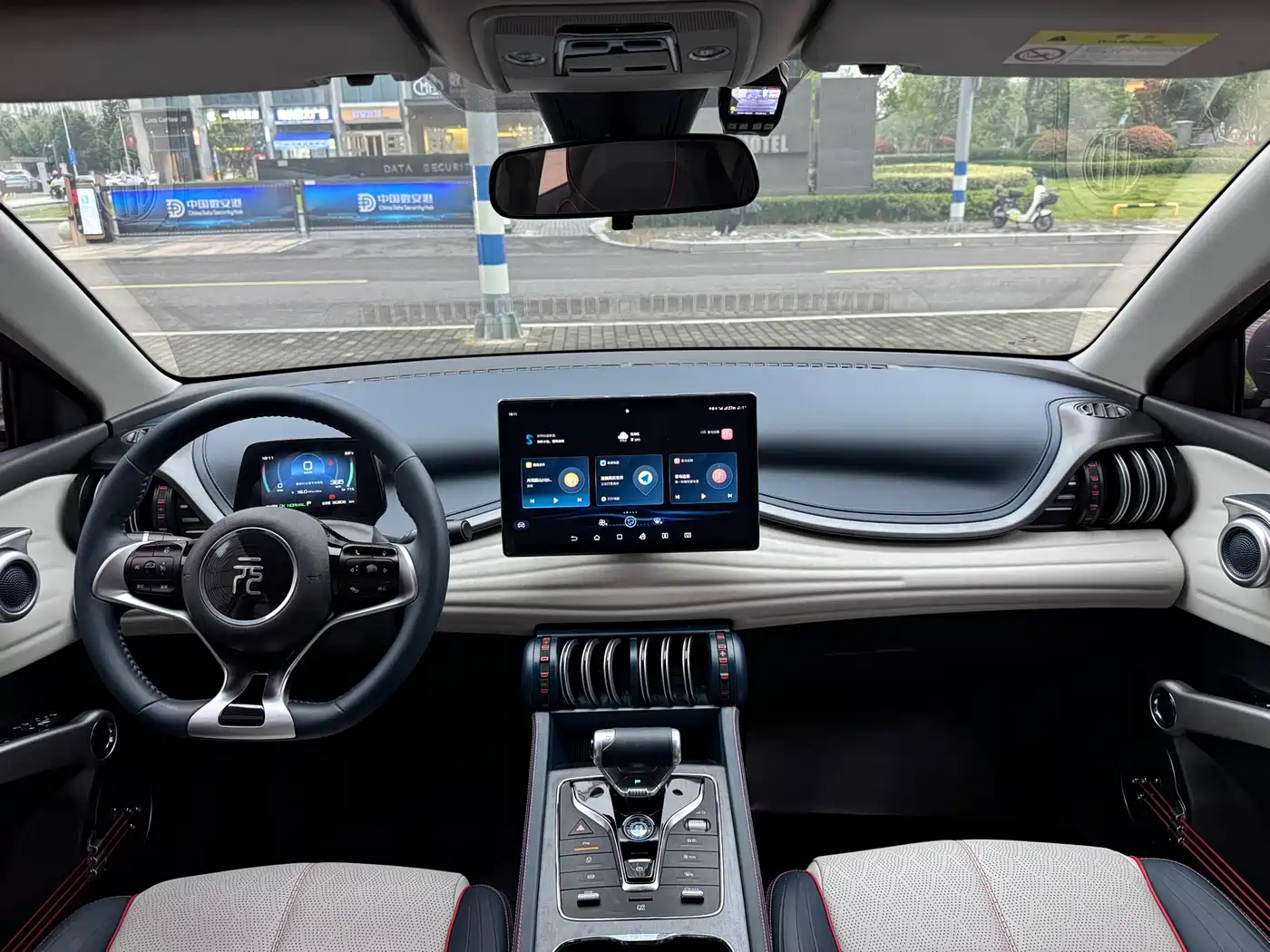 BYD Yuan PLUS 2022 510KM Premium фото 15