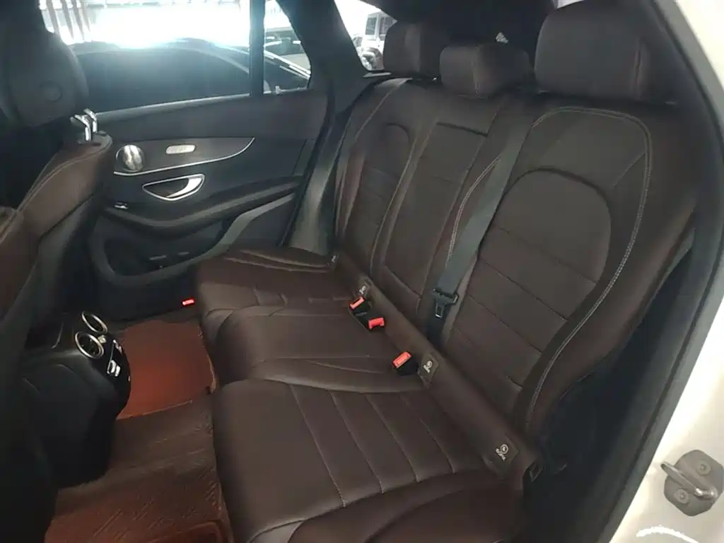 Mercedes-Benz GLC 2022 Facelift GLC 300 L 4MATIC Dynamic Collector's Edition фото 17
