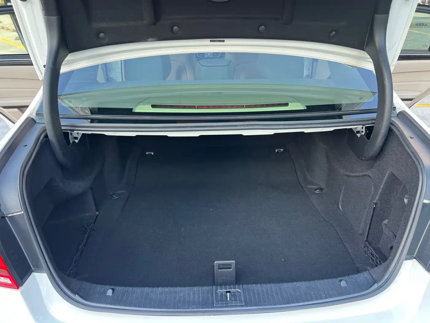 Mercedes-Benz E-Class 2015 Facelift E 200 L фото 11