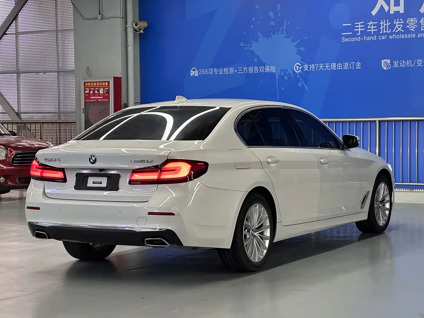 BMW 5 Series 2021 525Li Luxury Package фото 27