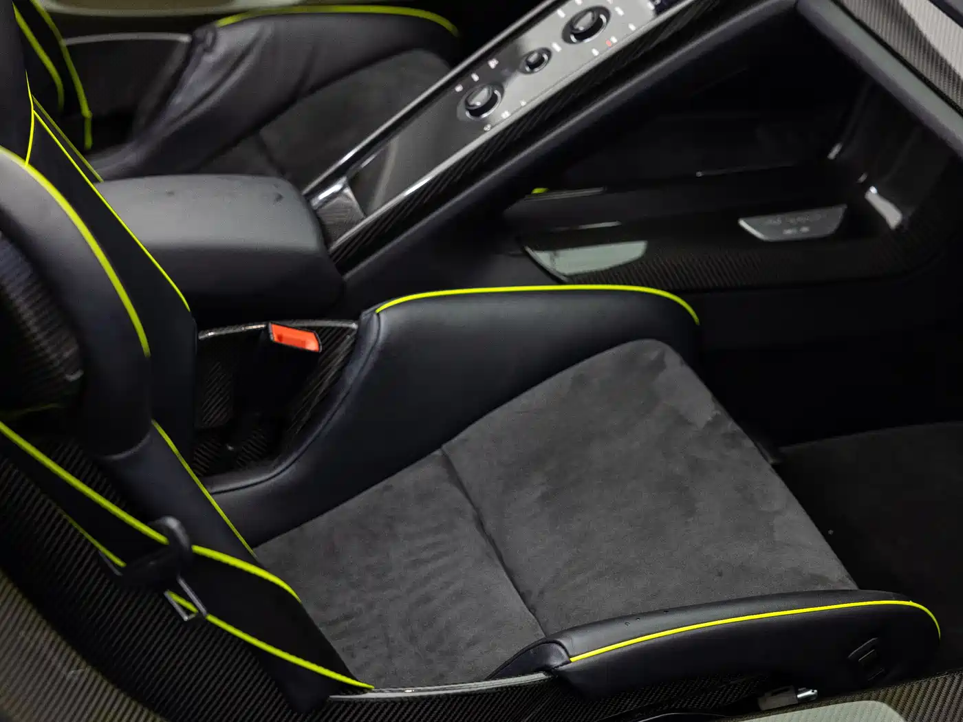 Porsche 918 Spyder 2014 Weissach Package 4.6L фото 12
