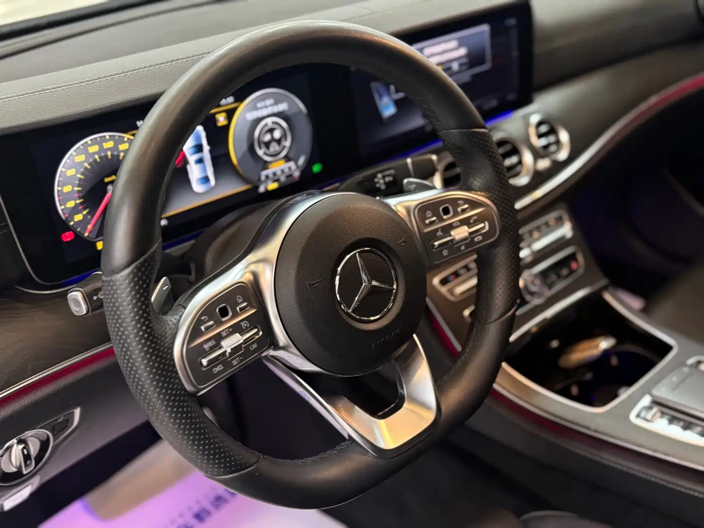 MERCEDES-BENZ E CLASS