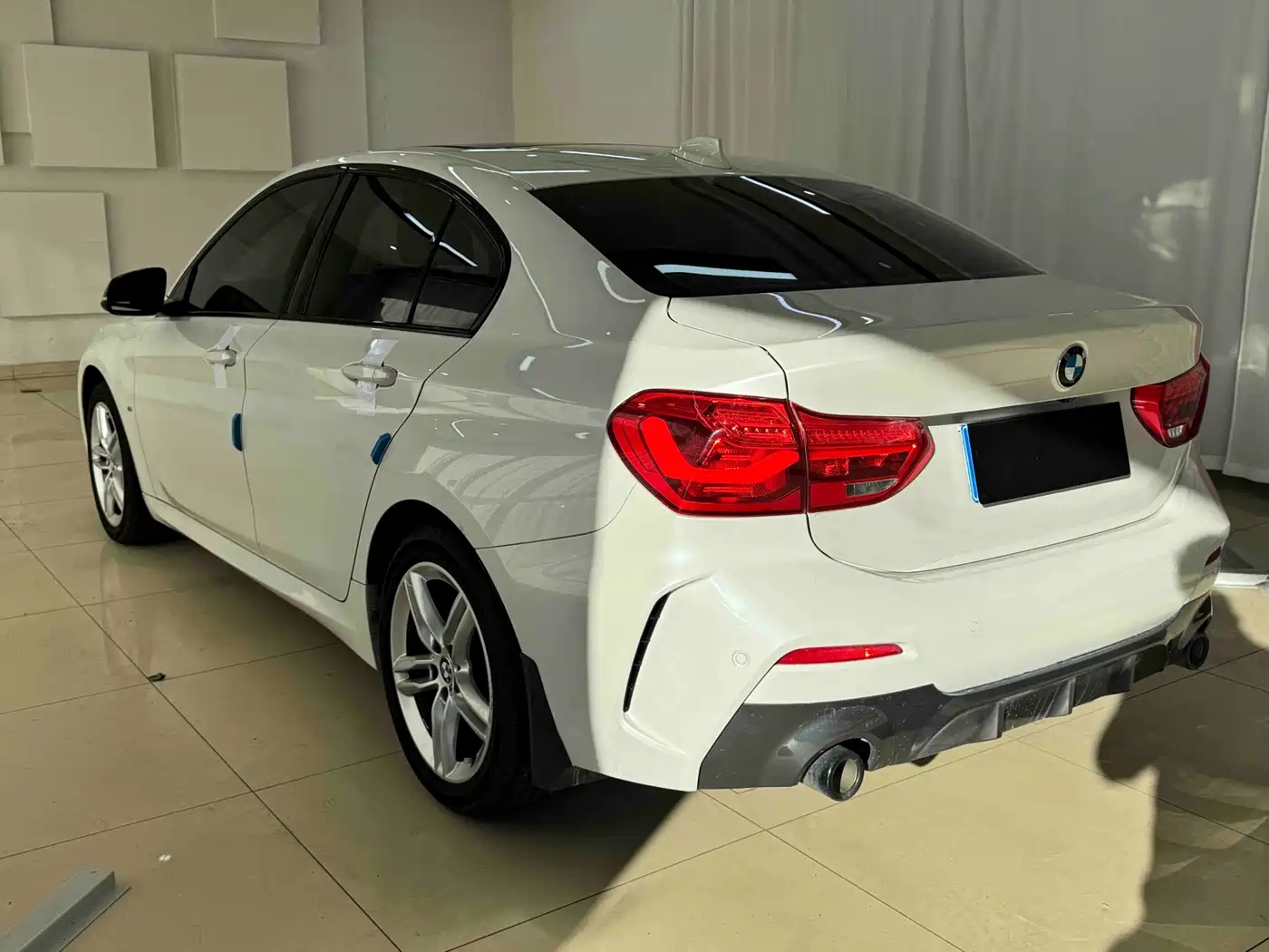 BMW 1 SERIES