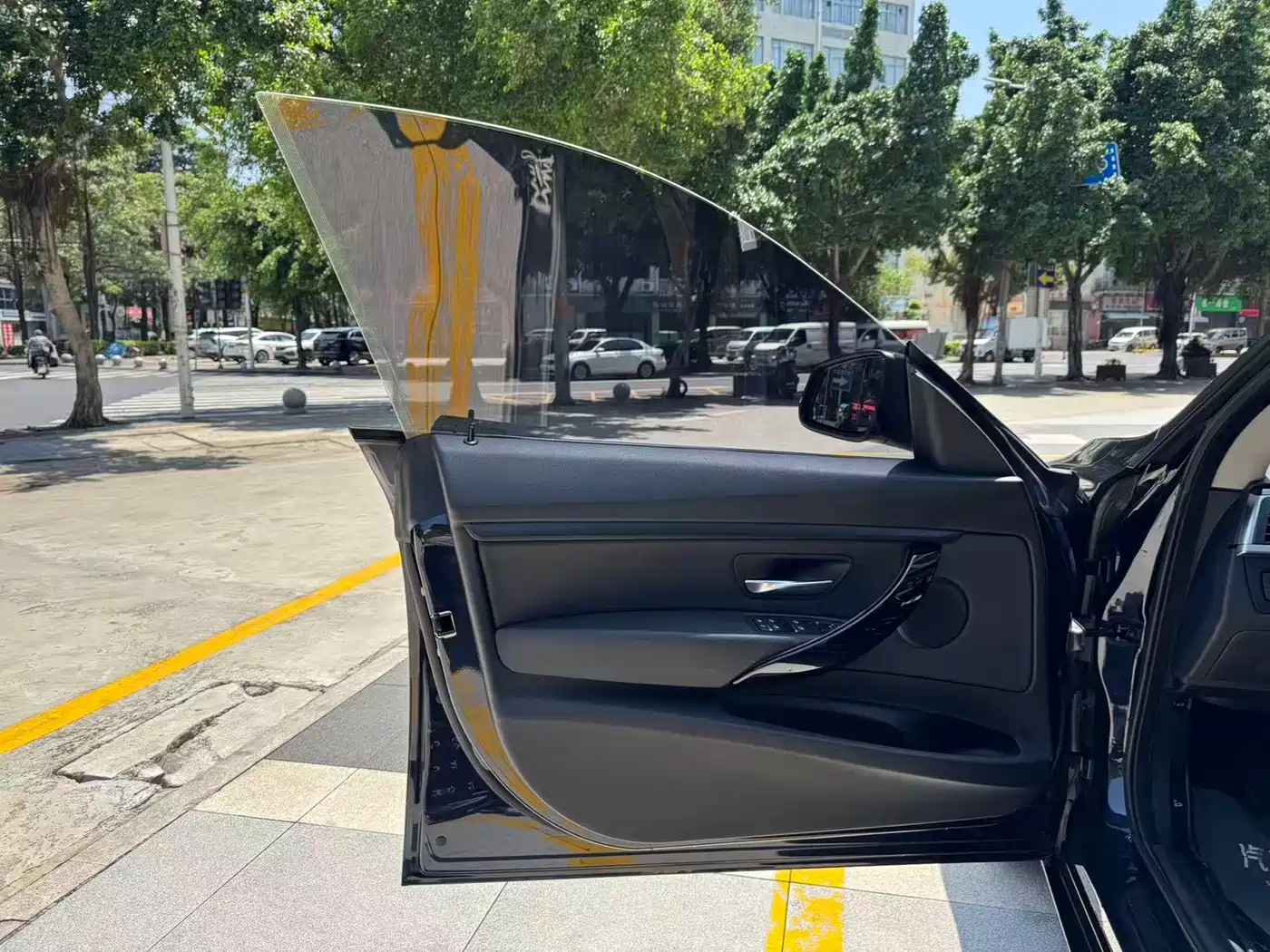 BMW 3 Series GT 2018 320i Luxury Design Package фото 10