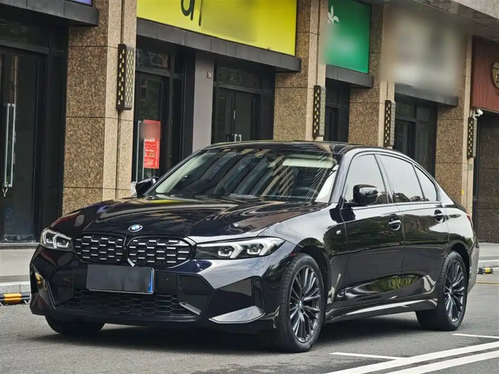 BMW 3 Series 2023 325Li M Sport Black Night Package фото 2