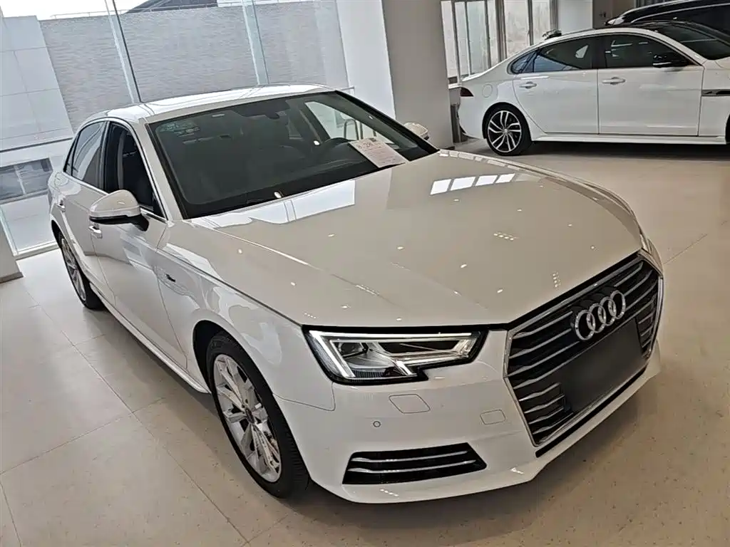 Audi A4L 2017 40 TFSI Style Edition фото 4