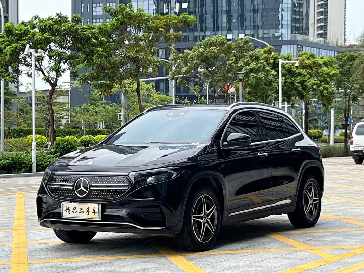 Mercedes-Benz EQA 2022 EQA 300 4MATIC Launch Special Edition