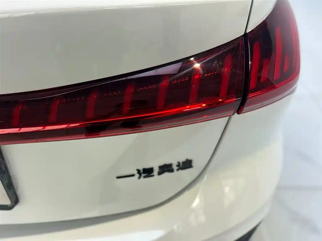 Audi A5L 2026 2.0T Sport Edition фото 13