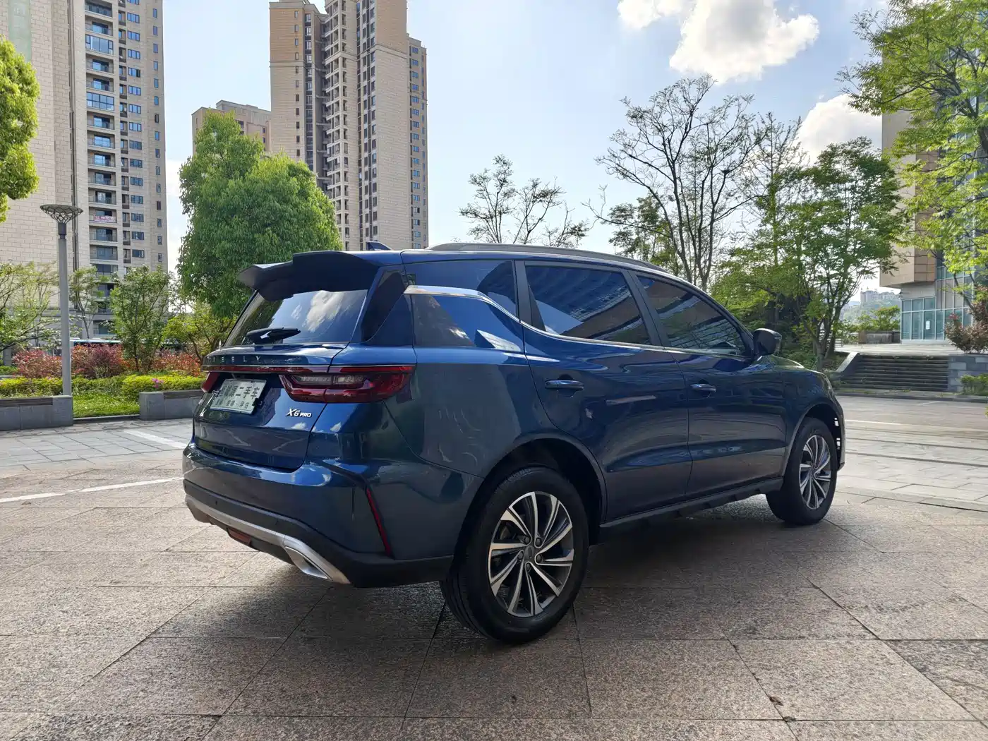GEELY AUTOMOBILE VISION X6