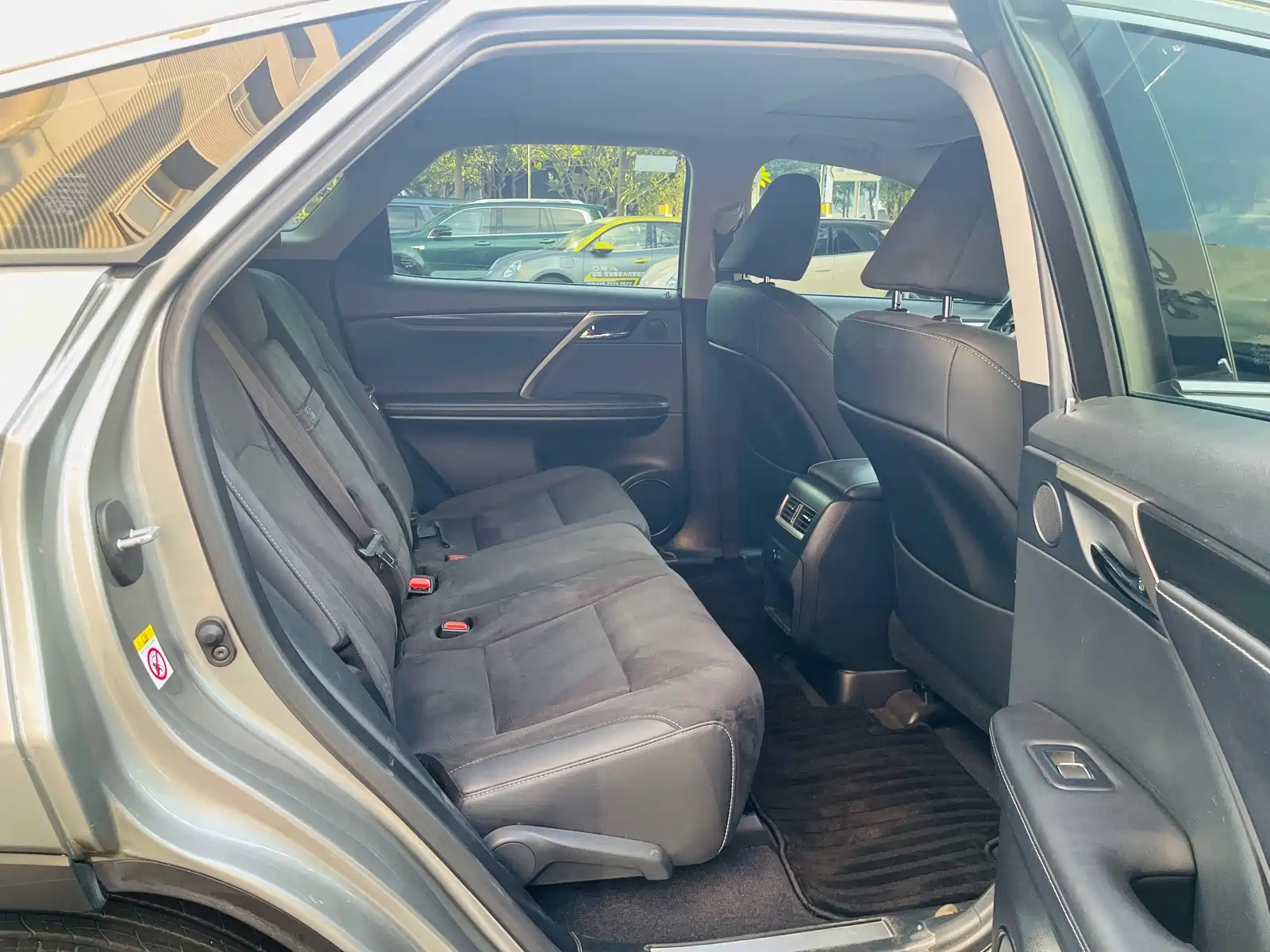 Photo 14 - Lexus RX