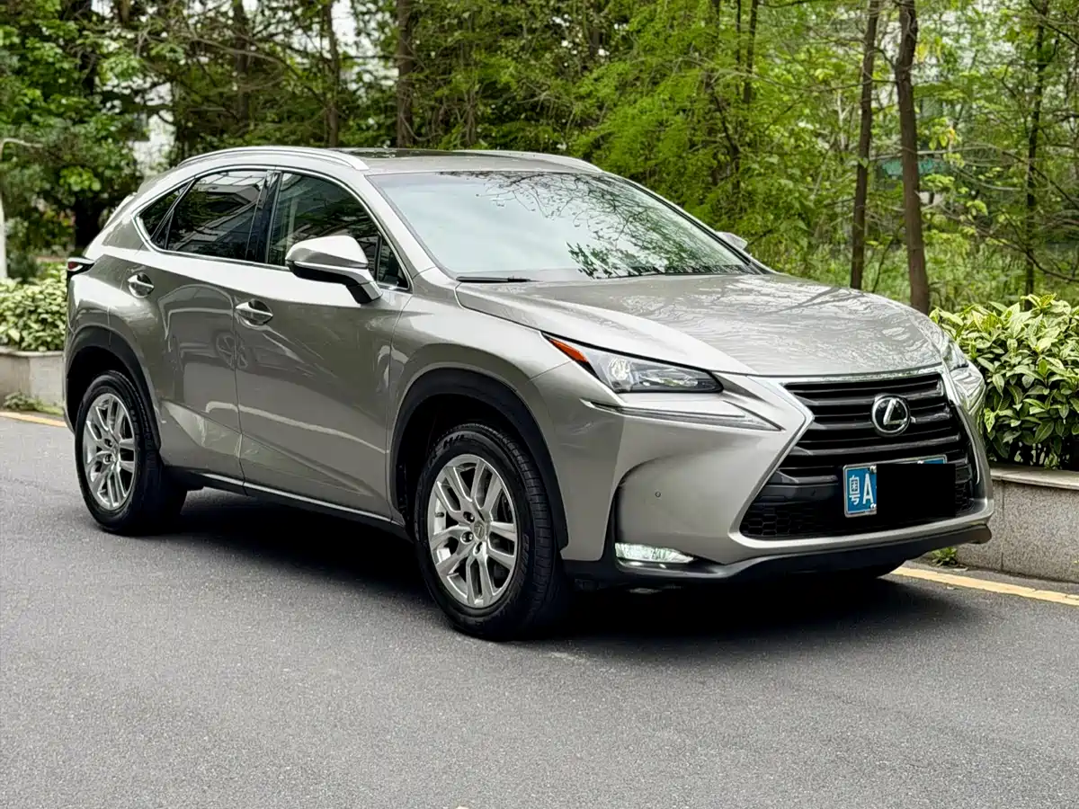 LEXUS NX