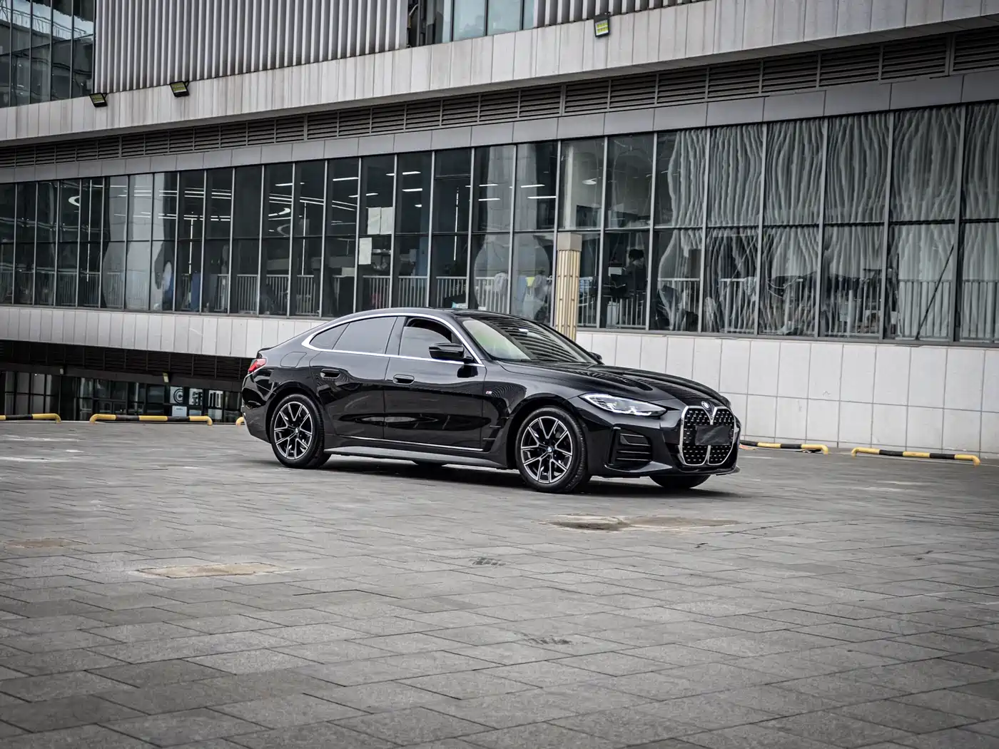 BMW 4 Series 2023 425i Gran Coupe M Sport Package фото 2