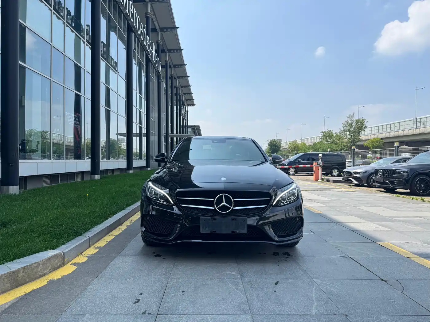 Mercedes-Benz C-Class 2015 C 300 Sport Edition фото 2
