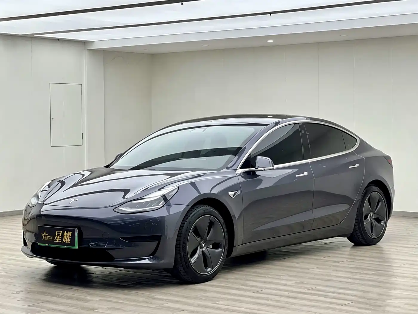 Tesla Model 3 2020 Facelift Standard Range RWD Upgrade