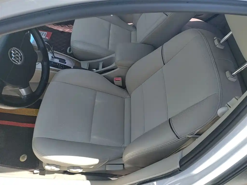 Buick Excelle 2015 1.5L Automatic Classic фото 15