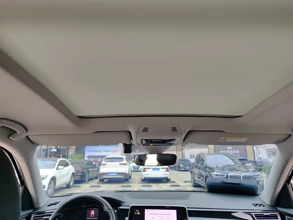 Volkswagen Teramont 2022 330TSI 2WD Premium Luxury фото 9