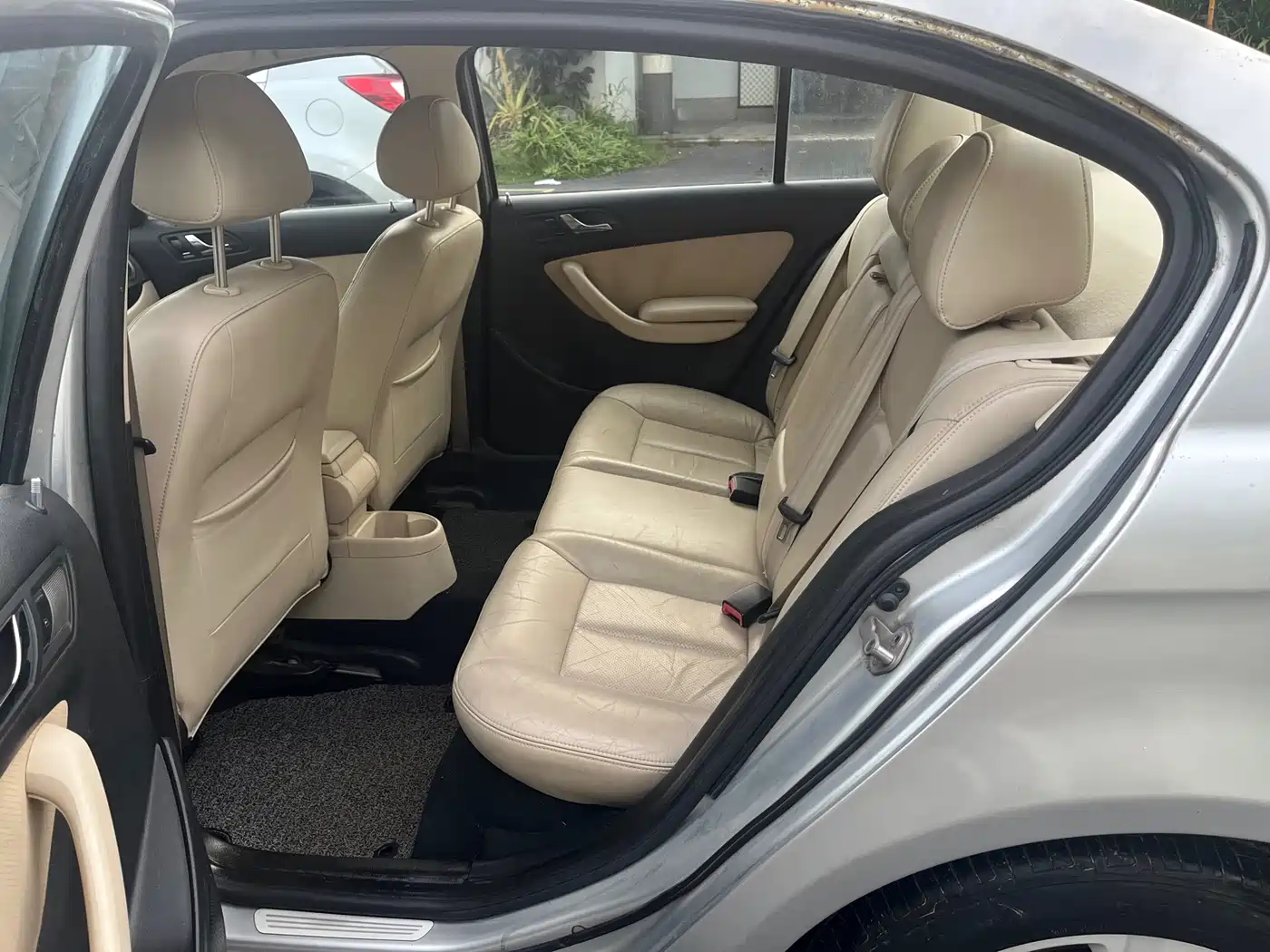 Volkswagen Lavida 2011 1.4TSI DSG Pinya Edition фото 19