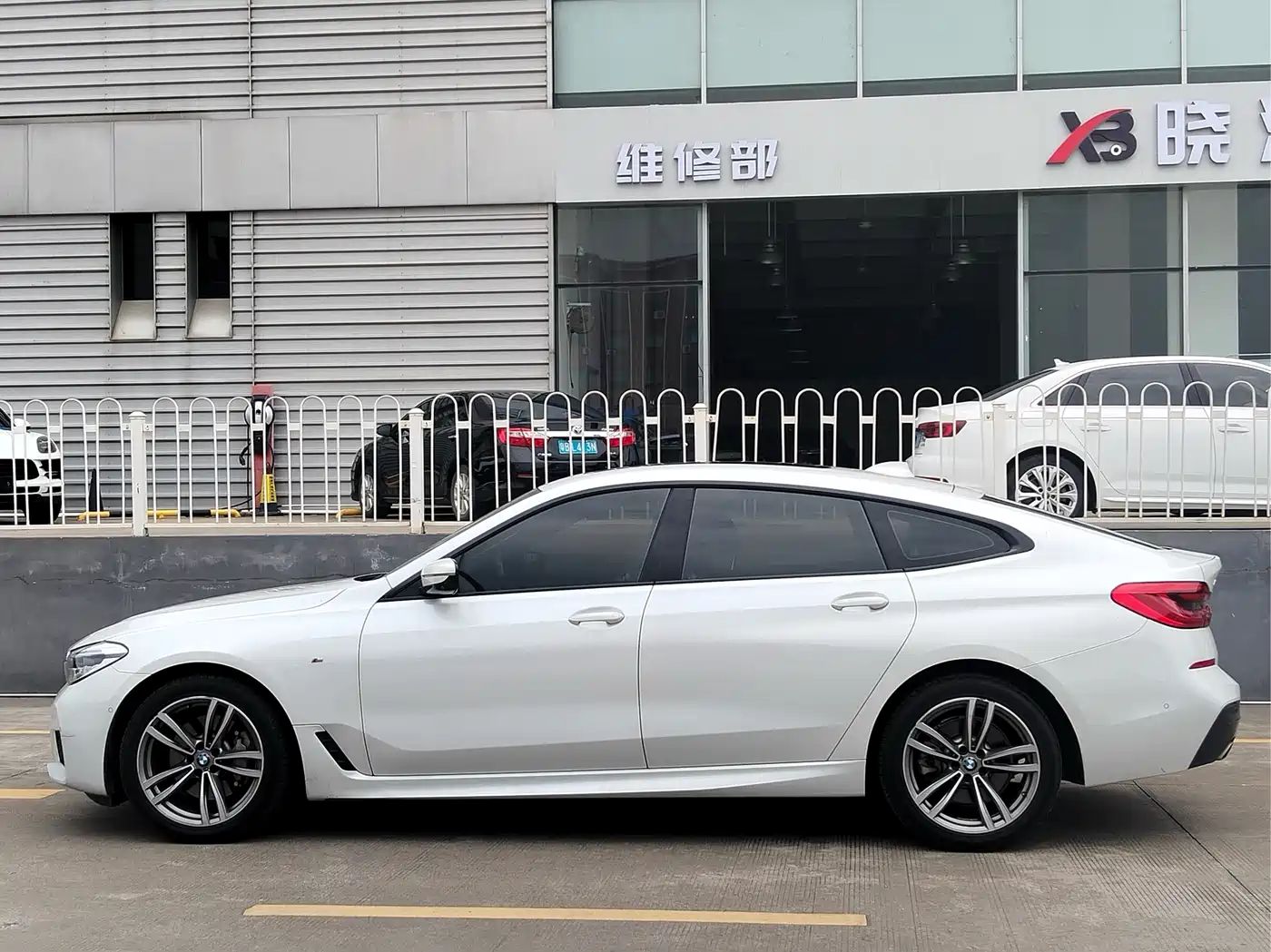 BMW 6 Series GT 2019 630i M Sport Package фото 7