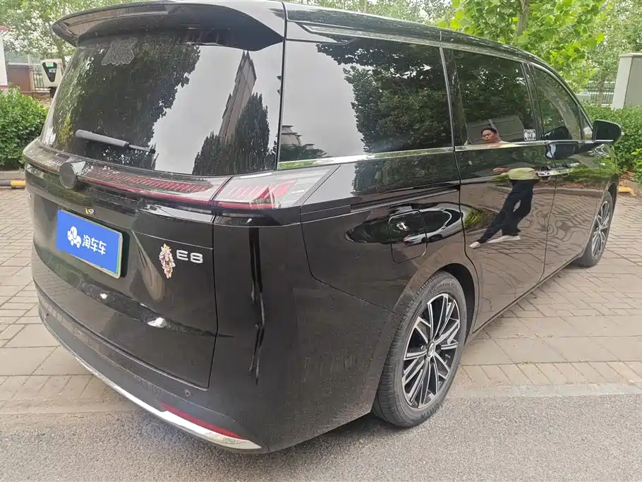 GAC Trumpchi Trumpchi E8 NEV 2024 Model 150km MAX фото 3