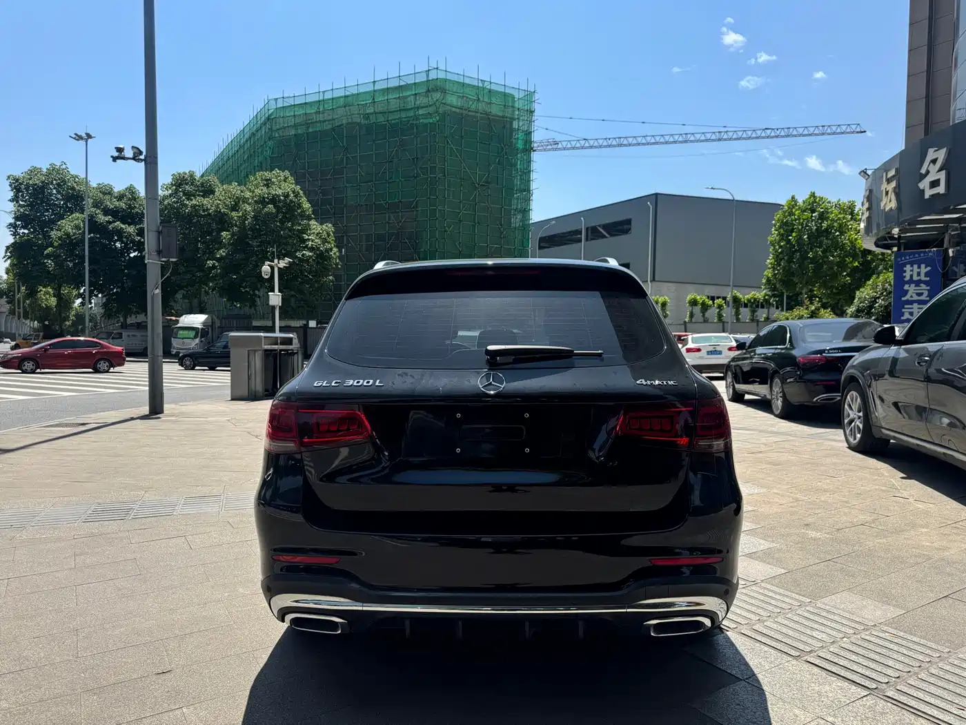 Mercedes-Benz GLC 2022 Facelift GLC 300 L 4MATIC Dynamic Collector's Edition фото 5