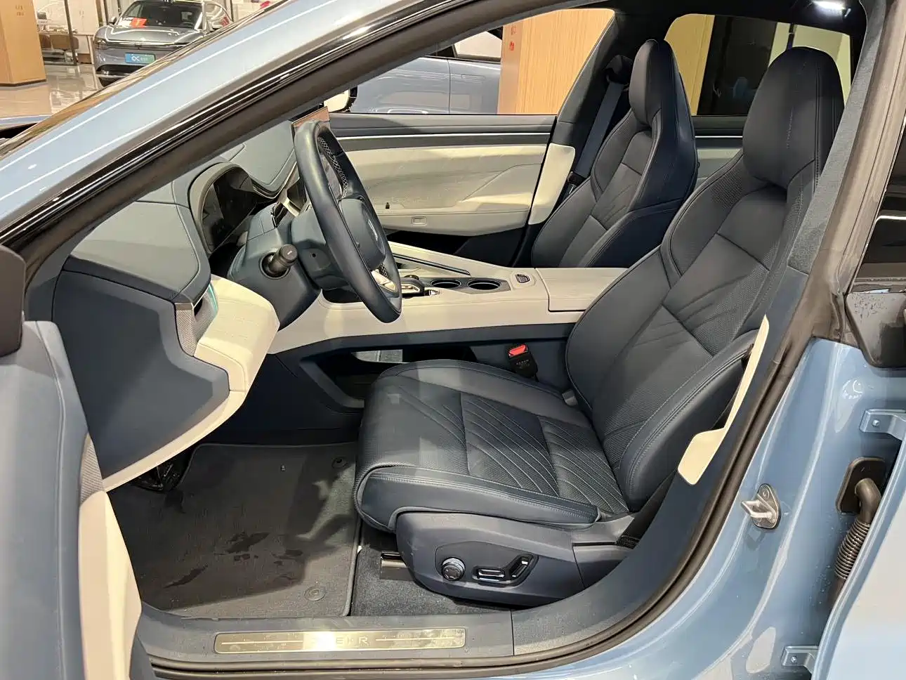 ZEEKR EXTREME KRYPTON 001