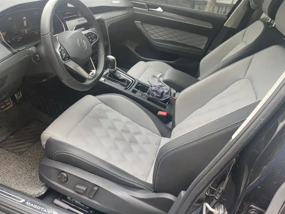 Volkswagen Magotan 2023 2 Million Units Anniversary Edition 330TSI DSG Leading Type фото 9