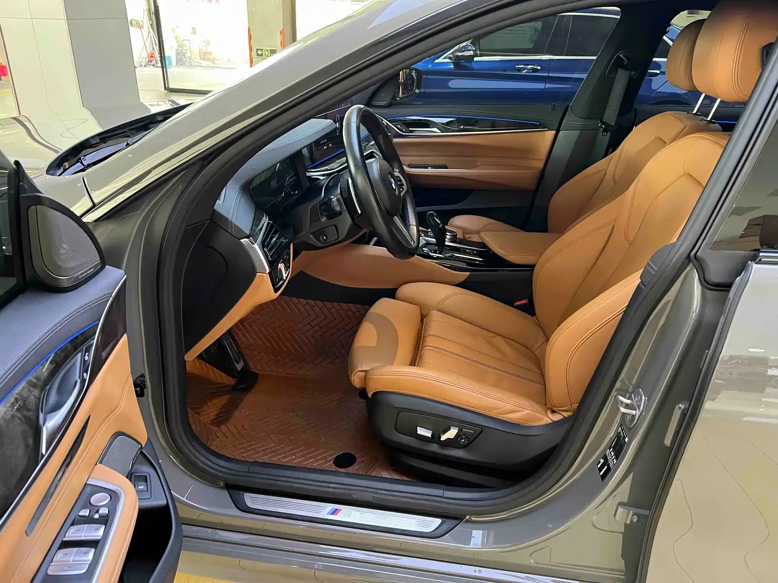 Фото 4 - BMW 6 Series GT
