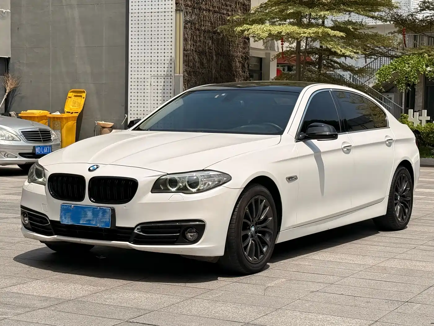 BMW 5-SERIES