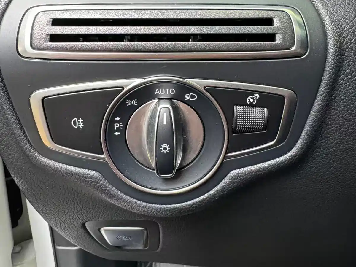 Mercedes-Benz GLC 2021 GLC 260 L 4MATIC Luxury фото 14