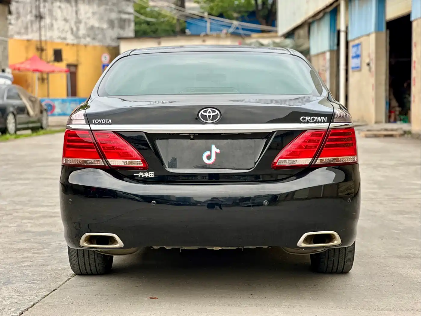 Toyota Crown 2012 2.5L Royal Leather Edition фото 5