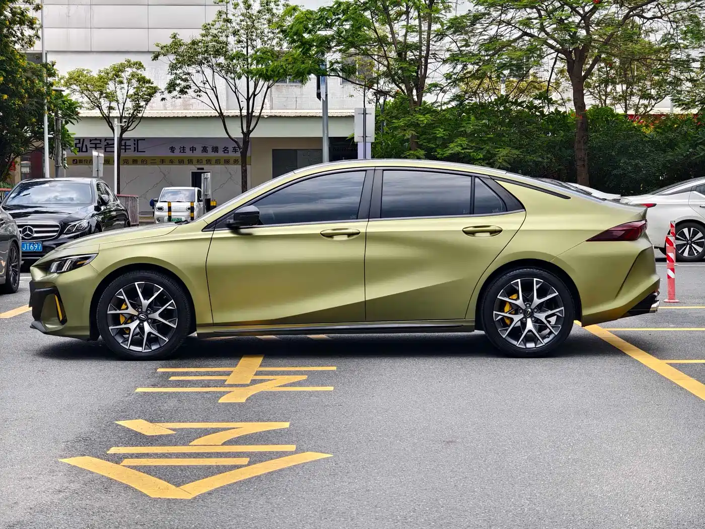 GAC Trumpchi Trumpchi Emkoo 2021 270T DCT J16 Edition фото 9