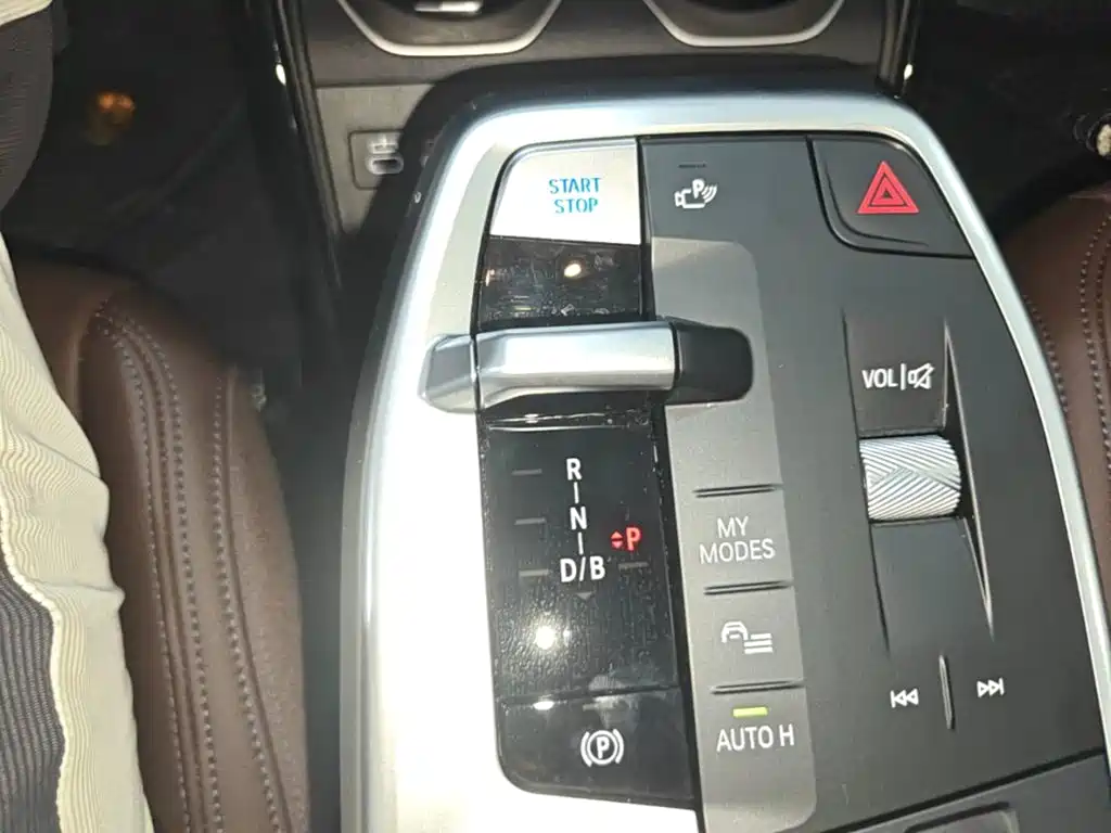 BMW iX1 2025 2025 eDrive25L M Sport Package
