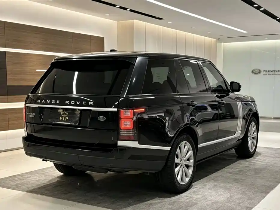 Land Rover Range Rover 2015 3.0 TDV6 Vogue фото 8