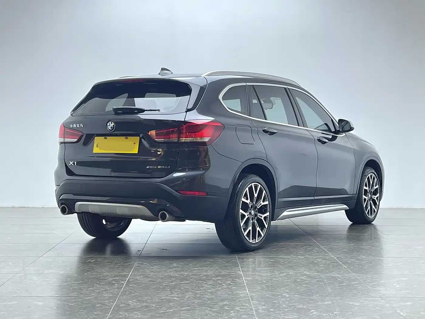 BMW X1 2021 xDrive25Li Exclusive фото 3