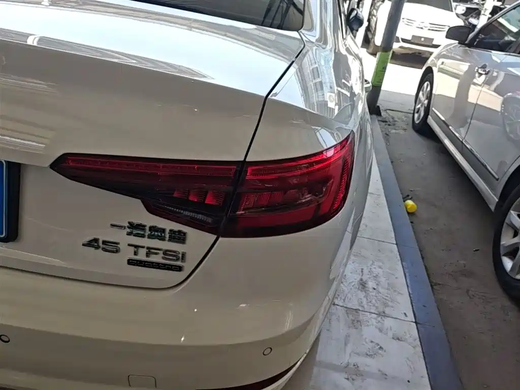 Audi A4L 2017 45 TFSI quattro Style Edition фото 8