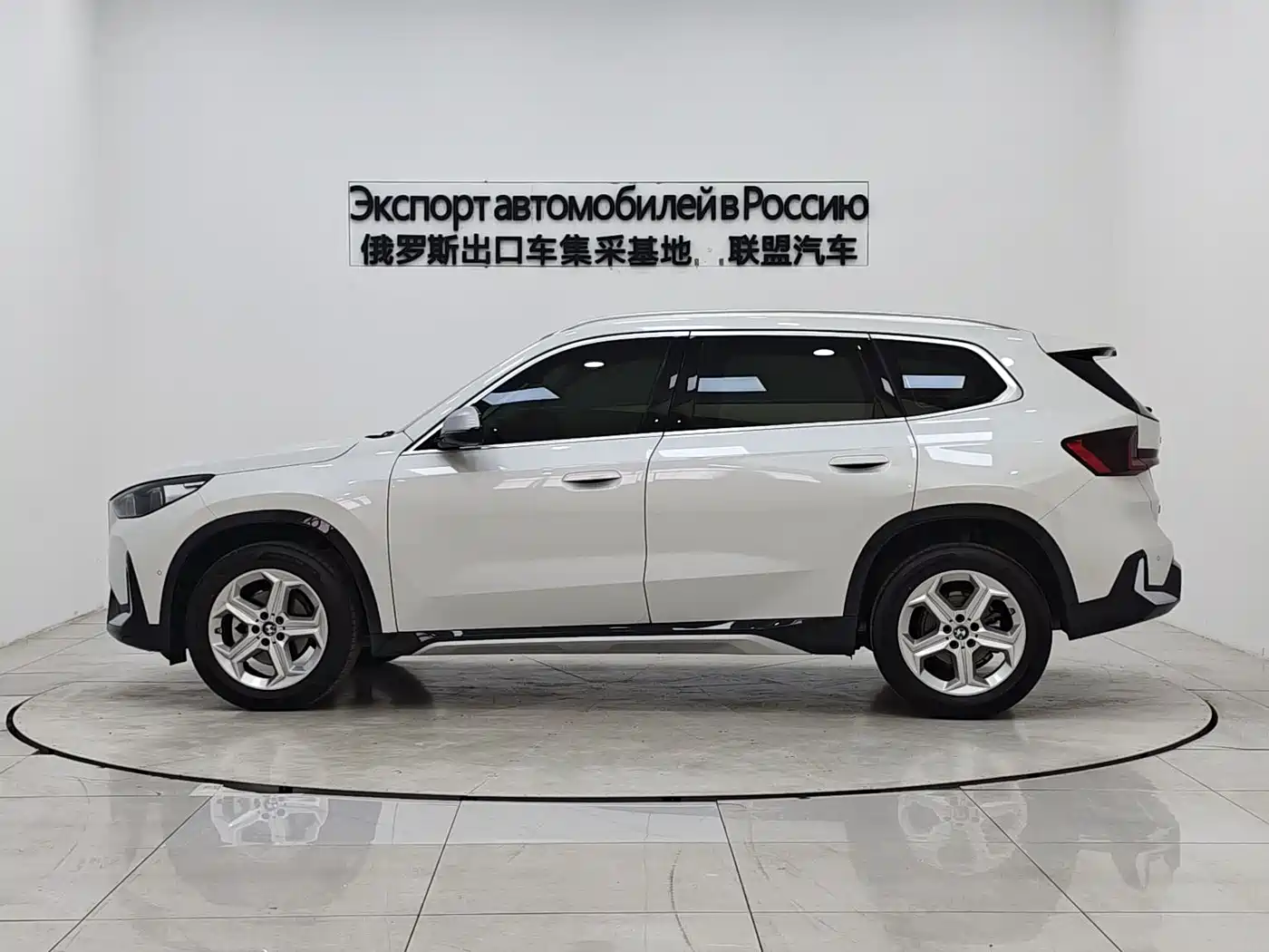 BMW X1 2024 sDrive20Li X Design Package фото 5