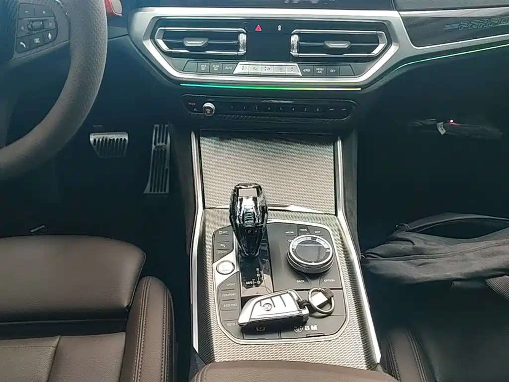 BMW 3 Series 2021 320Li M Sport Package фото 14