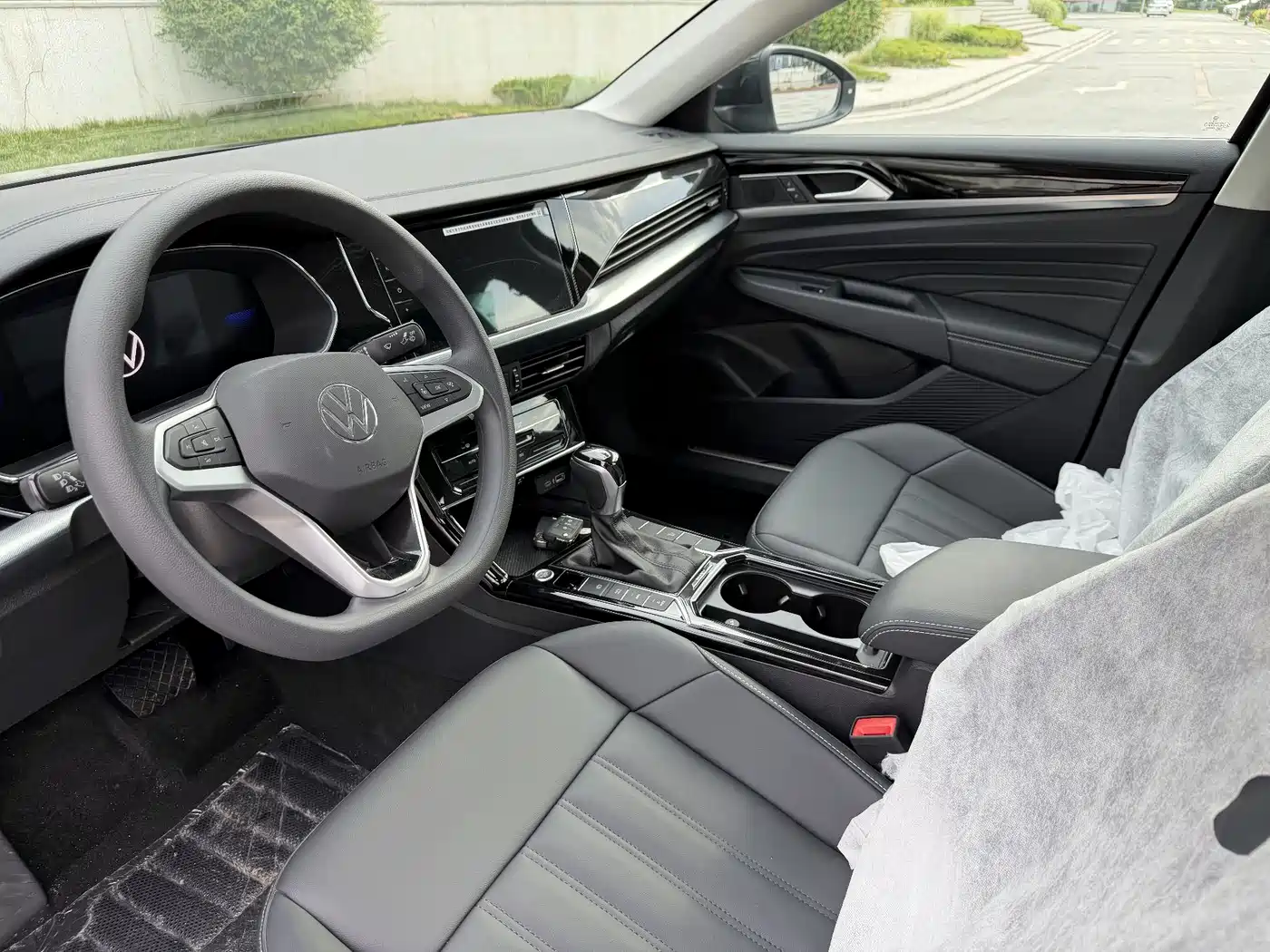 VOLKSWAGEN PASSAT NEW ENERGY