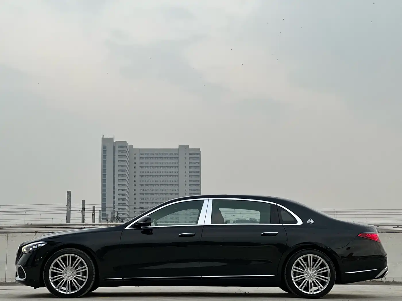 MERCEDES-BENZ MAYBACH S-CLASS