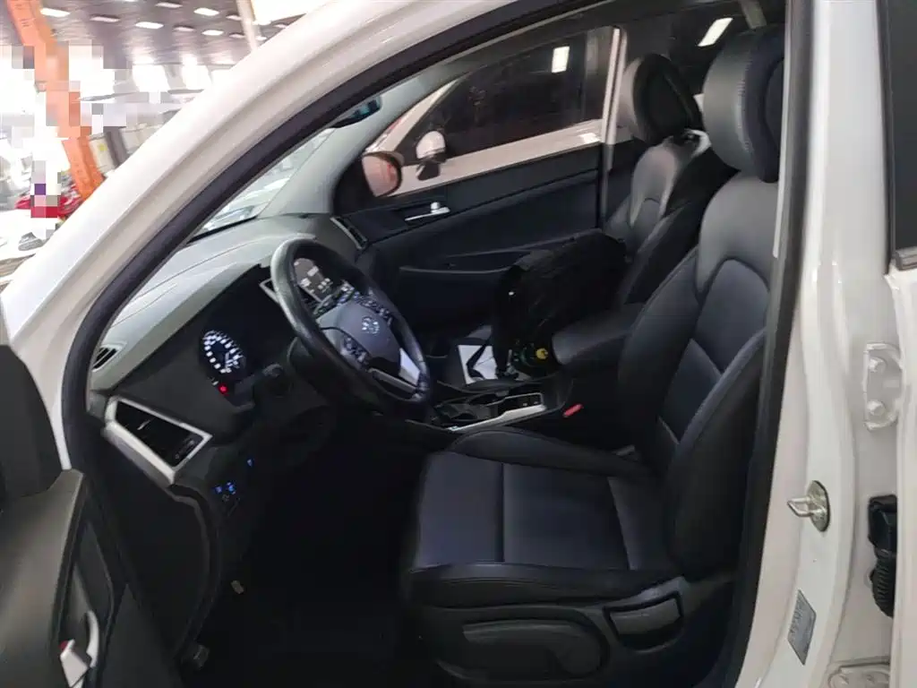 Hyundai Tucson 2015 1.6T Dual Clutch 2WD Smart фото 15